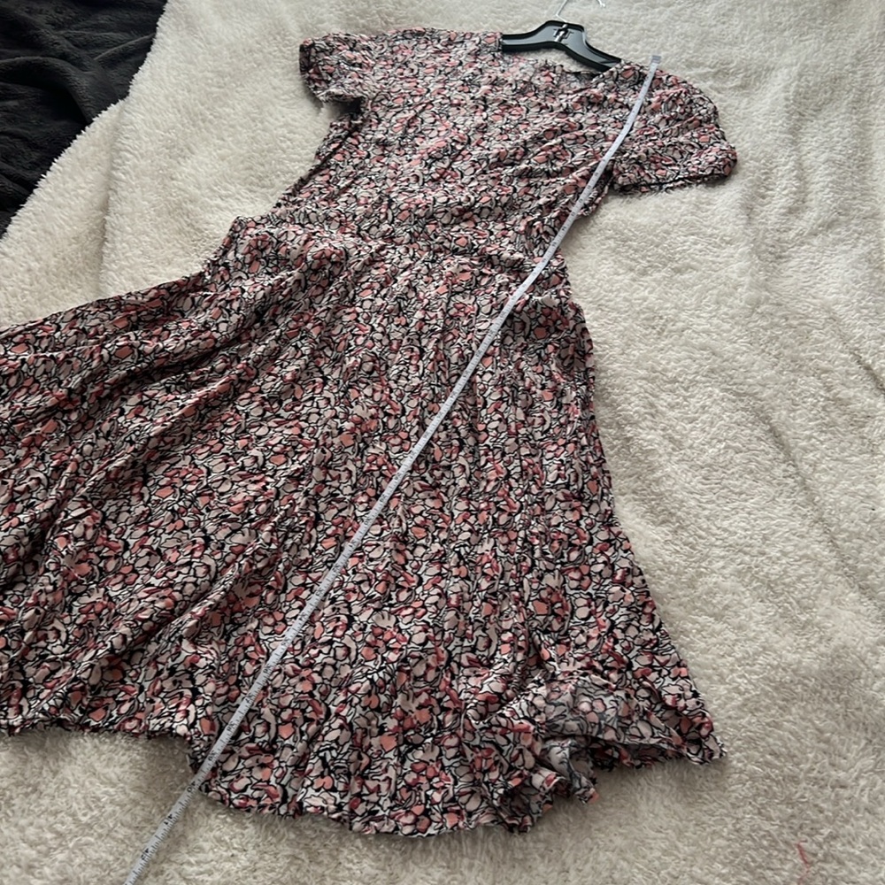 Pink and Black Casual Sundress with Short Sleeves and Crew Neck - Picture 5 of 5